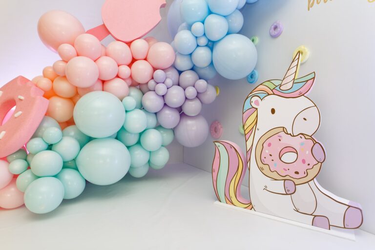 Orange County Kids Party Blog! 12 Balloon Decorator in Orange County