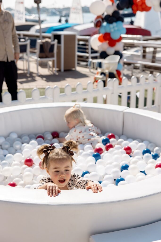 circular ball pit with blue and red balls