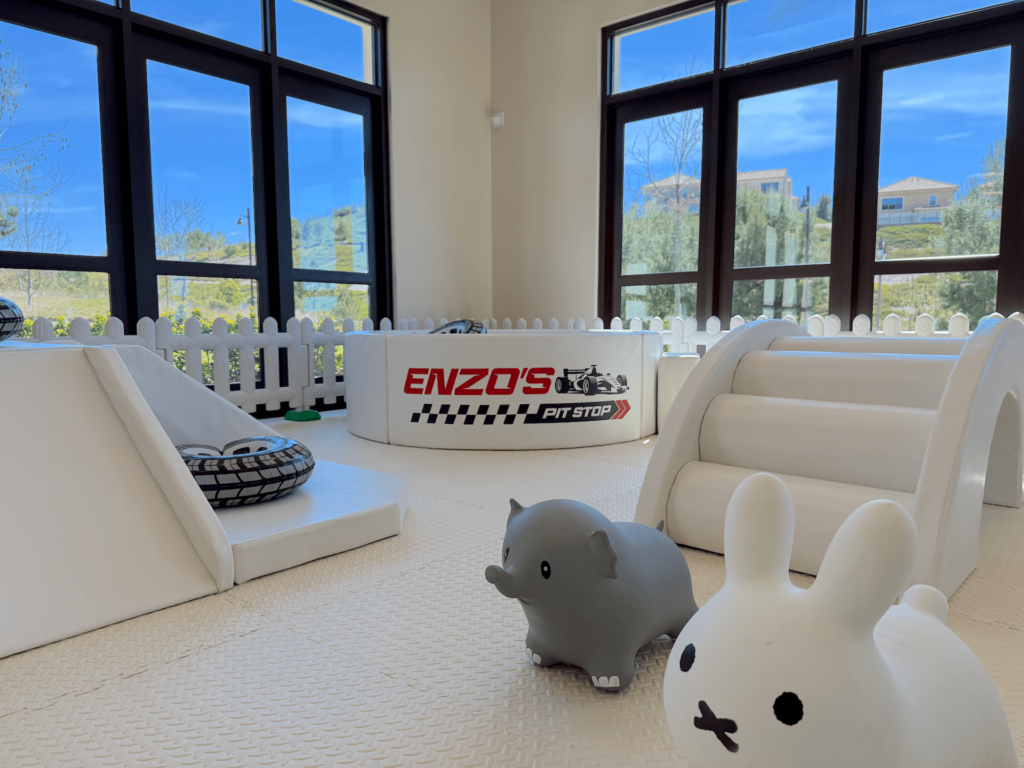 Enzo's Pit Stop Graphic