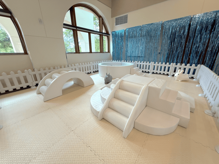 Soft play in white