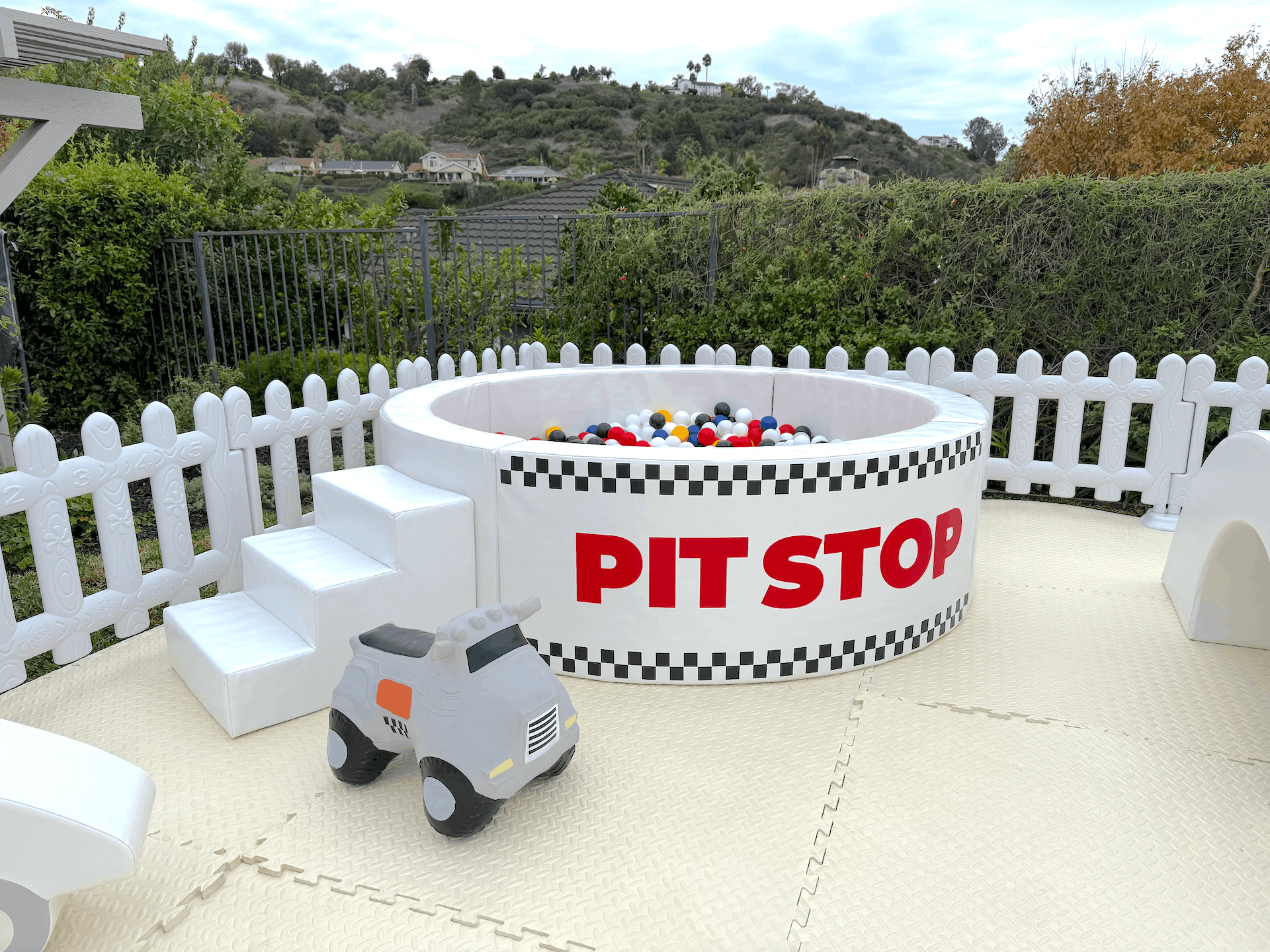 White Ball Pit with Pit Stop Printed